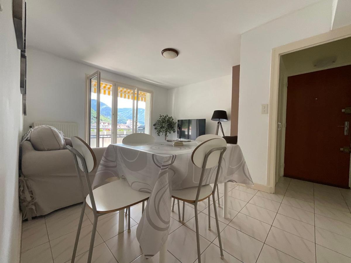 La Belle Vue Apartment Saint-Claude Bagian luar foto